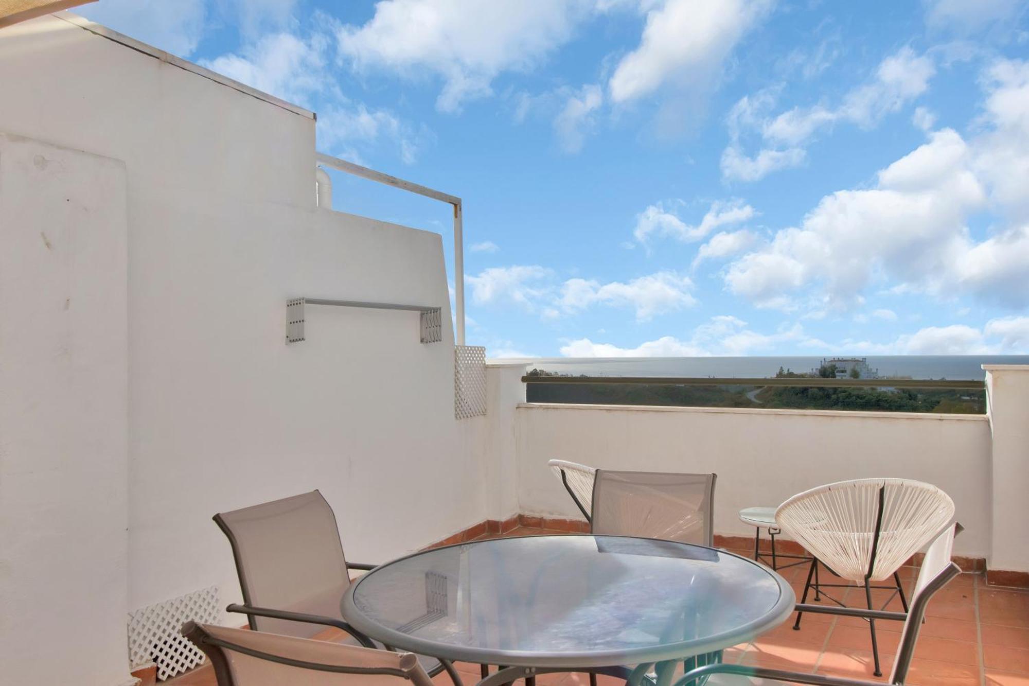Duplex Estilo Boho Con Increible Terraza Y Vistas Al Mar En Estepona - Las Abejeras 609 Daire Dış mekan fotoğraf